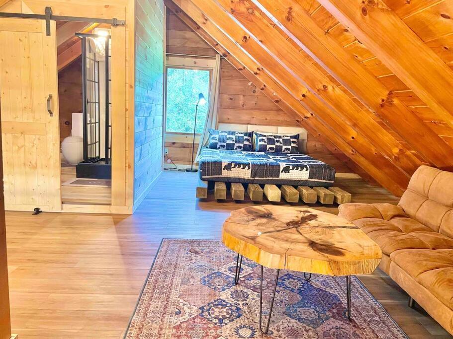 Modern Lake Side Nest• Hotub Fenced Yard King Beds Sevierville Kültér fotó