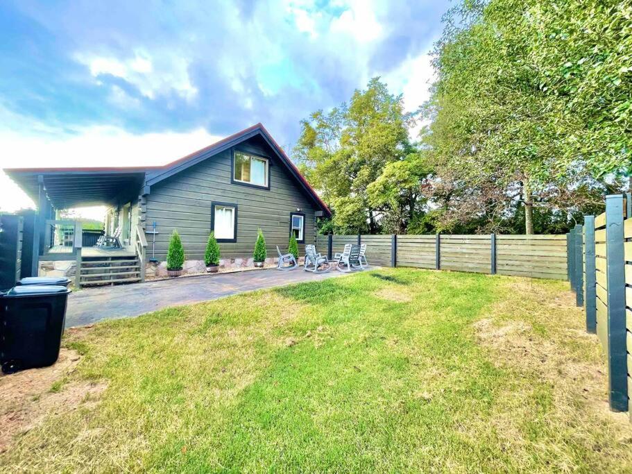 Modern Lake Side Nest• Hotub Fenced Yard King Beds Sevierville Kültér fotó