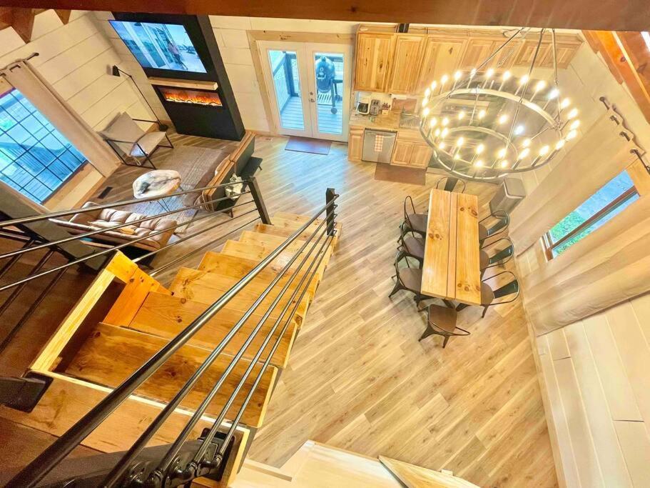 Modern Lake Side Nest• Hotub Fenced Yard King Beds Sevierville Kültér fotó