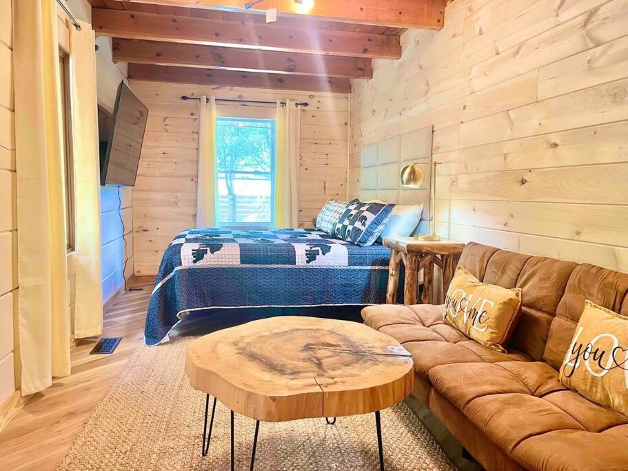 Modern Lake Side Nest• Hotub Fenced Yard King Beds Sevierville Kültér fotó