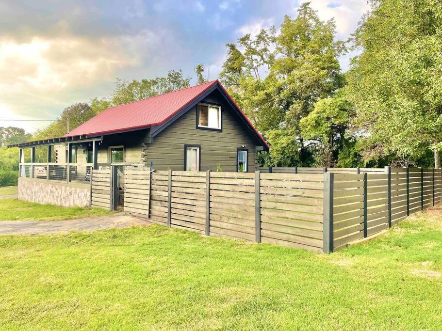 Modern Lake Side Nest• Hotub Fenced Yard King Beds Sevierville Kültér fotó
