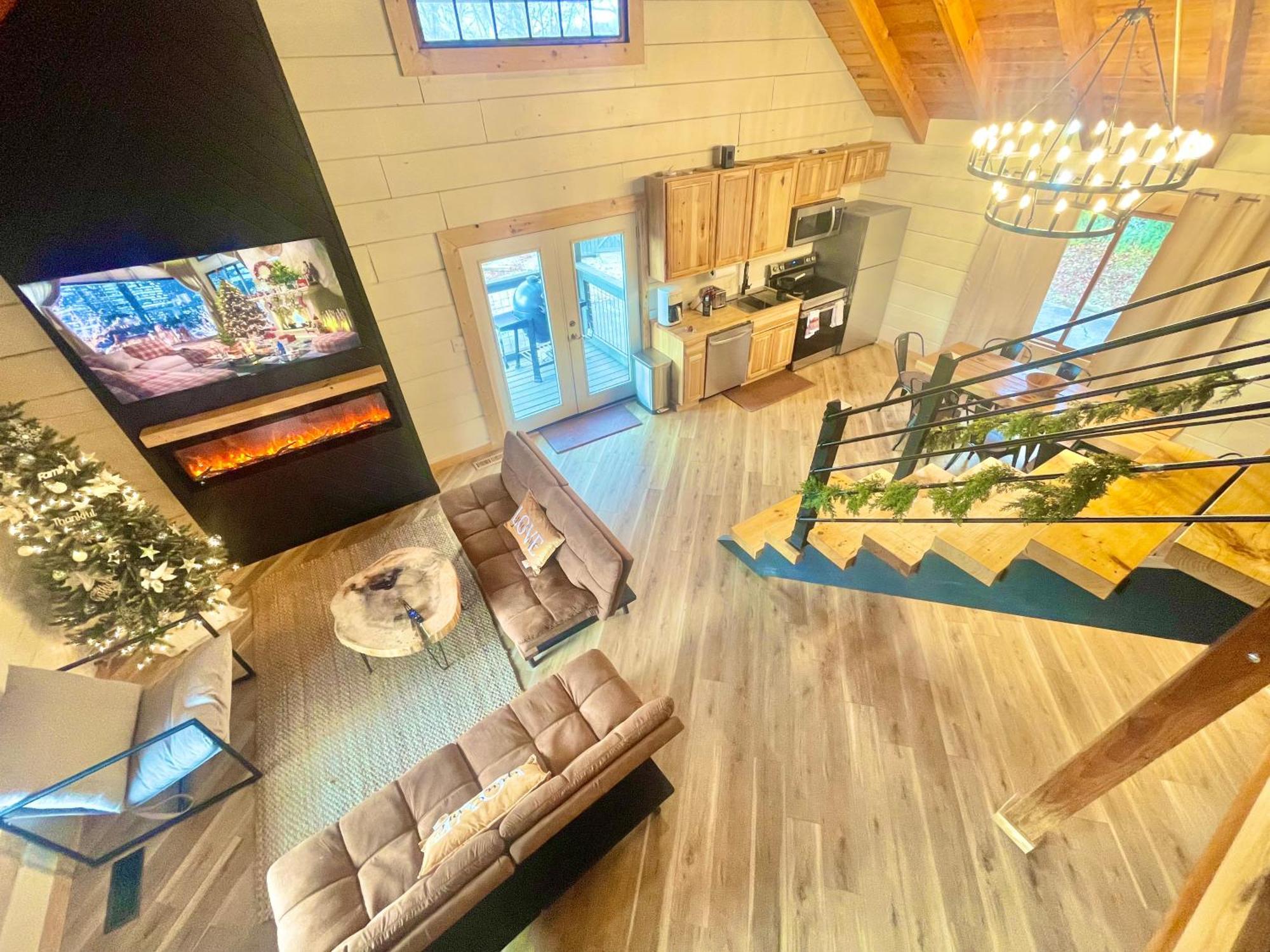 Modern Lake Side Nest• Hotub Fenced Yard King Beds Sevierville Kültér fotó